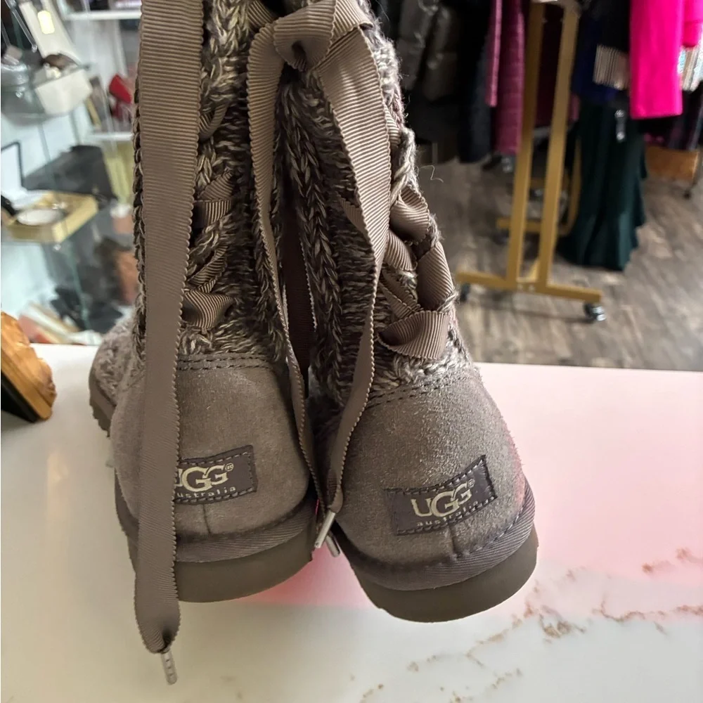 Ugg gray sock boots size 6 - Picture 2 of 4